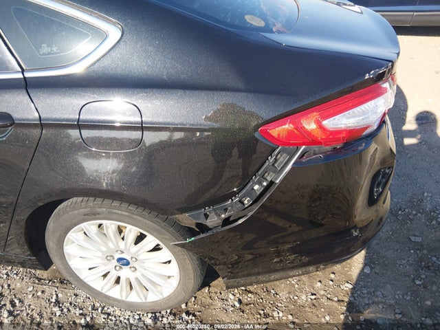 2015 Ford Fusion Hybrid Se მანქანა იყიდება აუქციონზე, vin: 3FA6P0LU9FR310814, აუქციონის ნომერი: 46020390