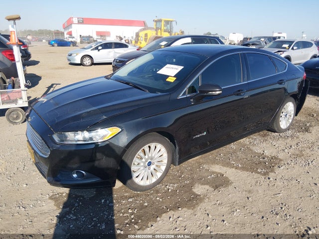 2015 Ford Fusion Hybrid Se მანქანა იყიდება აუქციონზე, vin: 3FA6P0LU9FR310814, აუქციონის ნომერი: 46020390