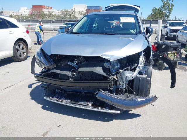 2026 Toyota Corolla Cross L მანქანა იყიდება აუქციონზე, vin: 7MUAAAAG7TV169457, აუქციონის ნომერი: 46020405