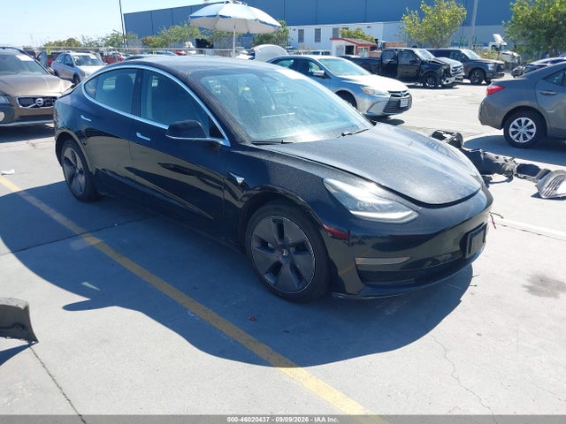 46020437 :رقم المزاد ، 5YJ3E1EB3KF208716 vin ، 2019 Tesla Model 3 Long Range/performance مزاد بيع