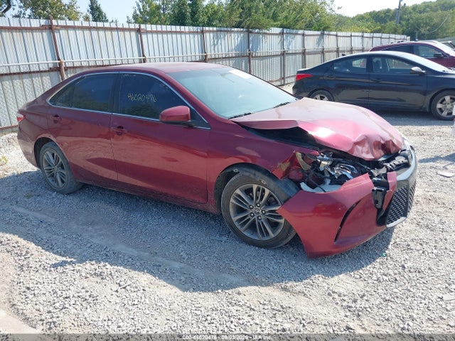 46020476 :رقم المزاد ، 4T1BF1FK4FU979332 vin ، 2015 Toyota Camry Se مزاد بيع