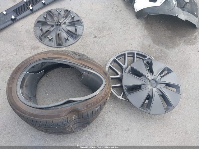 5YJ3E1EA2SF081948 Tesla Model 3 Long Range Rear-wheel Drive/standard Rear-wheel Drive