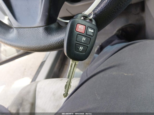 46020518 :رقم المزاد ، 4T1BF1FK9HU707040 vin ، 2017 Toyota Camry Le مزاد بيع