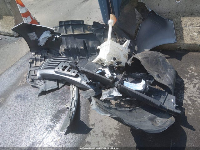 46020518 :رقم المزاد ، 4T1BF1FK9HU707040 vin ، 2017 Toyota Camry Le مزاد بيع