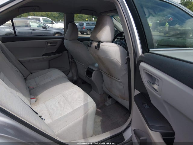 46020518 :رقم المزاد ، 4T1BF1FK9HU707040 vin ، 2017 Toyota Camry Le مزاد بيع