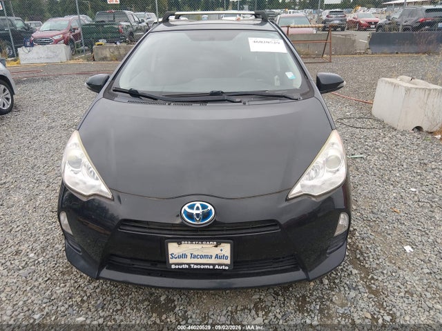 Toyota Prius C Two 2014 JTDKDTB31E1569897 Image 12