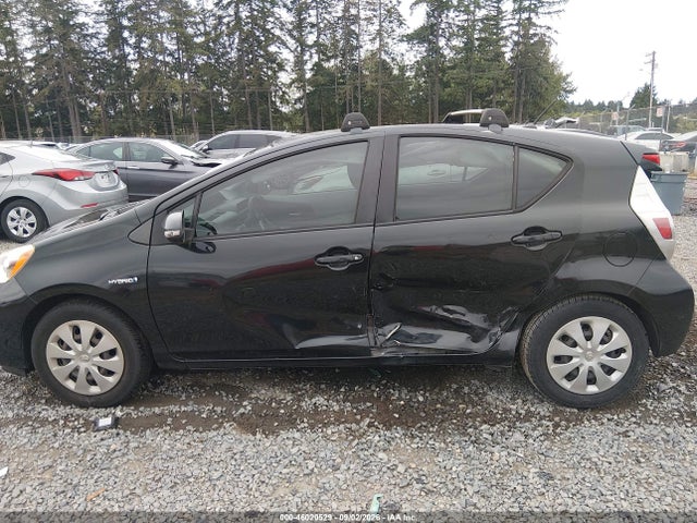 Toyota Prius C Two 2014 JTDKDTB31E1569897 Image 14