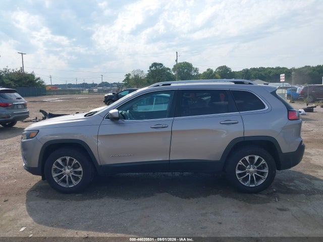 46020531 :رقم المزاد ، 1C4PJMLB6KD323660 vin ، 2019 Jeep Cherokee Latitude Plus 4x4 مزاد بيع