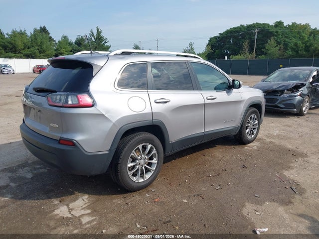 46020531 :رقم المزاد ، 1C4PJMLB6KD323660 vin ، 2019 Jeep Cherokee Latitude Plus 4x4 مزاد بيع