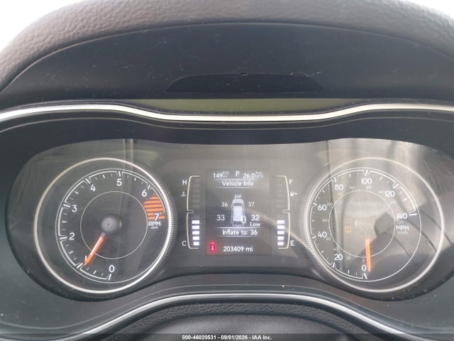 46020531 :رقم المزاد ، 1C4PJMLB6KD323660 vin ، 2019 Jeep Cherokee Latitude Plus 4x4 مزاد بيع
