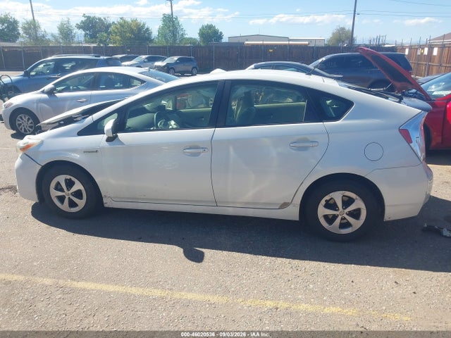 Продаж на аукціоні авто 2014 Toyota Prius Two, vin: JTDKN3DU1E1794548, номер лоту: 46020536