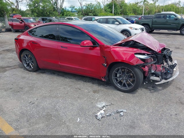 2021 Tesla Model 3 Long Range Dual Motor All-wheel Drive მანქანა იყიდება აუქციონზე, vin: 5YJ3E1EB0MF080132, აუქციონის ნომერი: 46020561