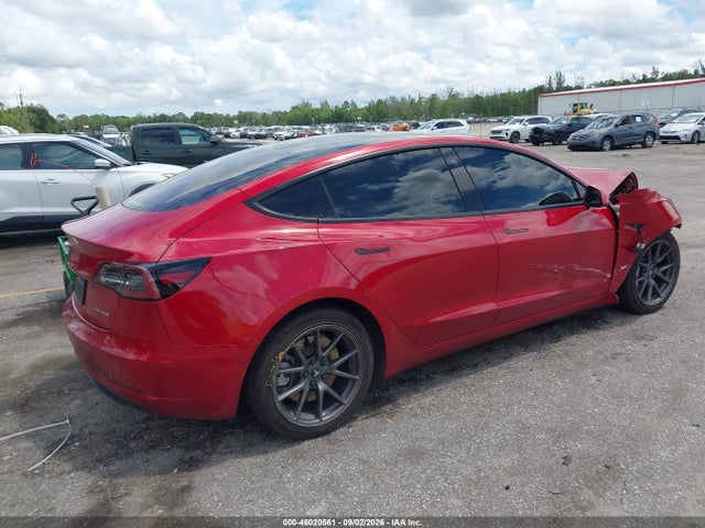 46020561 :رقم المزاد ، 5YJ3E1EB0MF080132 vin ، 2021 Tesla Model 3 Long Range Dual Motor All-wheel Drive مزاد بيع