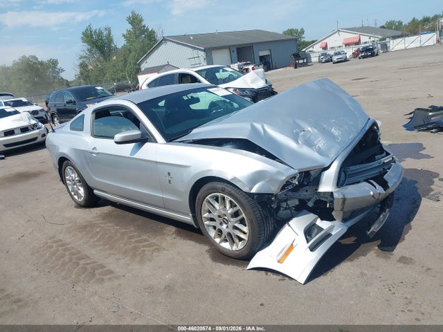 Продаж на аукціоні авто 2014 Ford Mustang V6 Premium, vin: 1ZVBP8AMXE5277511, номер лоту: 46020574