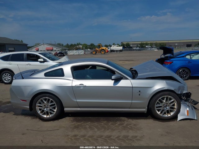 Продаж на аукціоні авто 2014 Ford Mustang V6 Premium, vin: 1ZVBP8AMXE5277511, номер лоту: 46020574