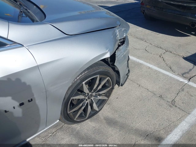 1G1ZG5ST7MF045133 Chevrolet Malibu Fwd Rs