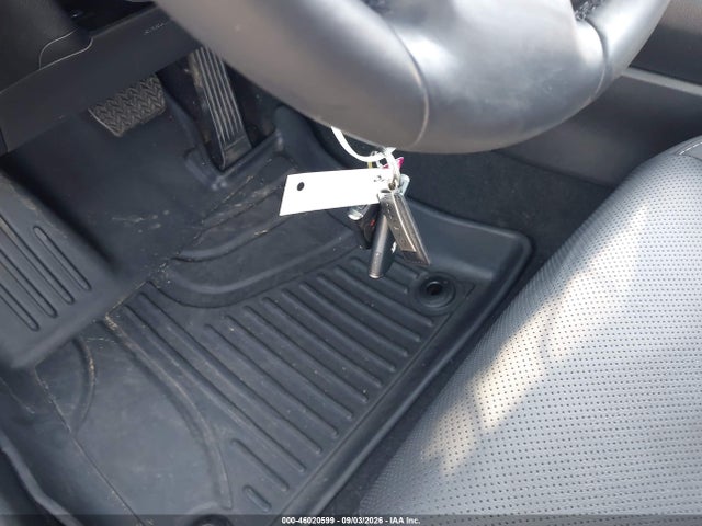 46020599 :رقم المزاد ، JTHP9JBHXR2076936 vin ، 2024 Lexus Ux 250h Premium مزاد بيع
