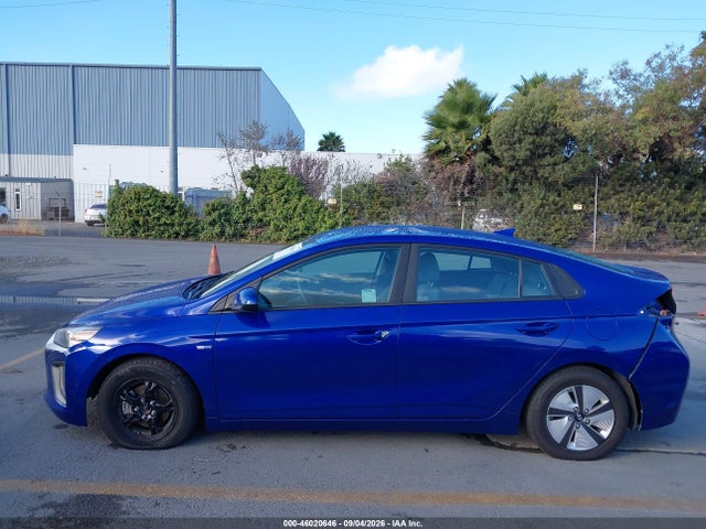 Продажа на аукционе авто 2020 Hyundai Ioniq Hybrid Blue, vin: KMHC65LC7LU239312, номер лота: 46020646