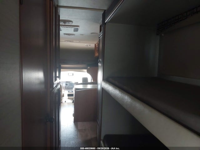 46020660 :رقم المزاد ، 1FDXE4FS8HDC31499 vin ، 2017 Ford E-450 Cutaway مزاد بيع
