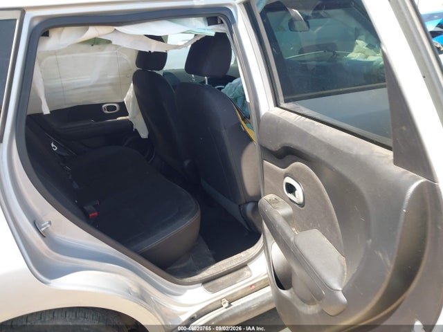 KIA Soul 2016 KNDJN2A2XG7853962 Image 8