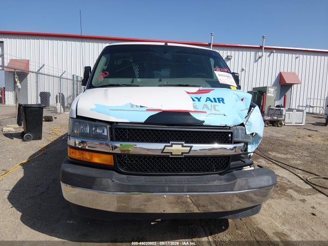 Chevrolet Express 2500 Work Van 2019 1GCWGAFG5K1255188 Image 12
