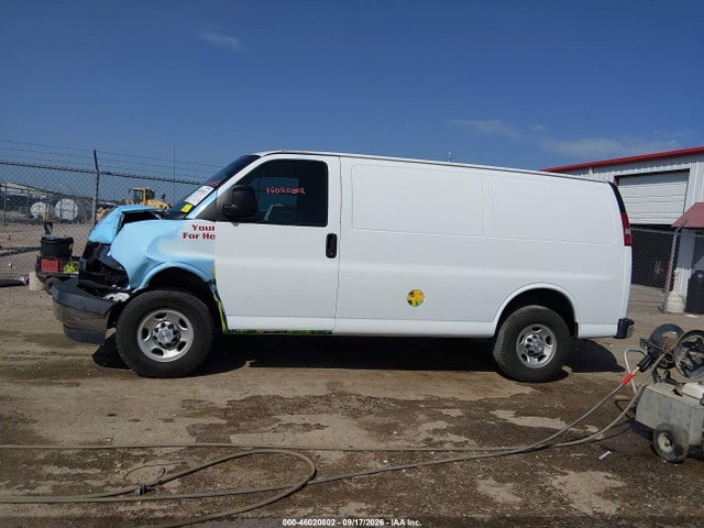 Chevrolet Express 2500 Work Van 2019 1GCWGAFG5K1255188 Image 14