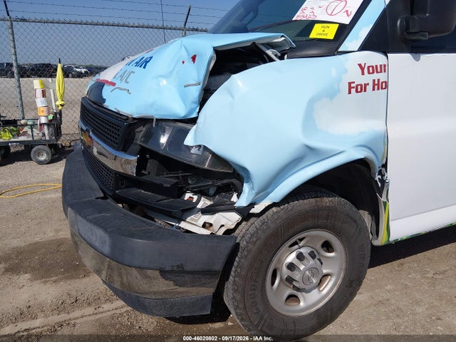 Chevrolet Express 2500 Work Van 2019 1GCWGAFG5K1255188 Image 6