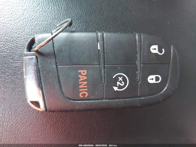 46020848 :رقم المزاد ، 3C4NJDCB2JT442497 vin ، 2018 Jeep Compass Limited 4x4 مزاد بيع