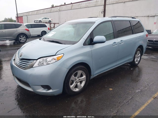 Продажа на аукционе авто 2015 Toyota Sienna Le 8 Passenger, vin: 5TDKK3DC5FS593532, номер лота: 46020892
