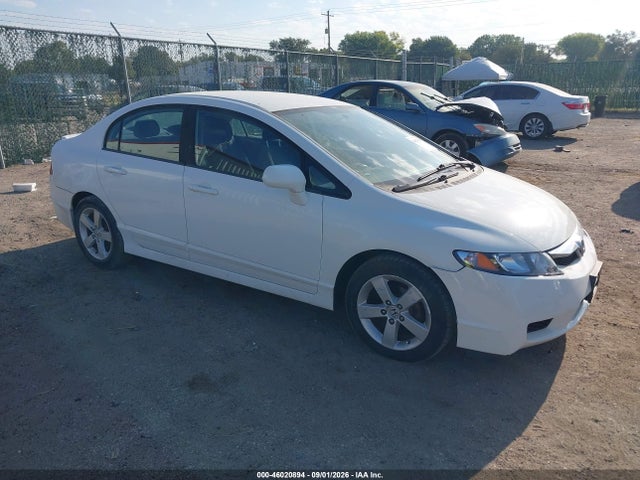 46020894 :رقم المزاد ، 19XFA1F69AE003190 vin ، 2010 Honda Civic Lx-s مزاد بيع