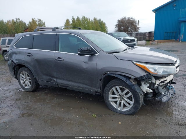Toyota Highlander Le V6 2016 5TDBKRFH3GS351299 Image 13