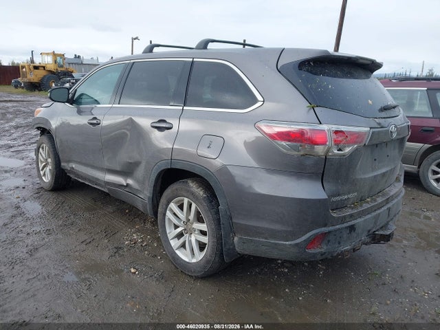 Продаж на аукціоні авто 2016 Toyota Highlander Le V6, vin: 5TDBKRFH3GS351299, номер лоту: 46020935