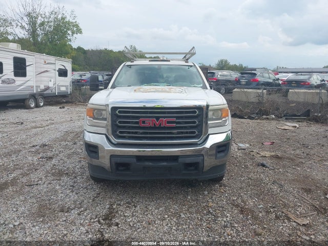 46020954 :رقم المزاد ، 1GD521CG2FZ135530 vin ، 2015 Gmc Sierra 3500hd مزاد بيع