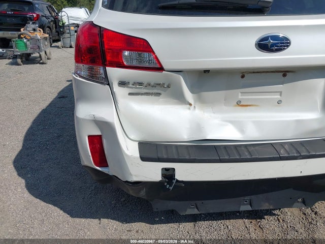 46020967 :رقم المزاد ، 4S4BRCLC0E3313170 vin ، 2014 Subaru Outback 2.5i Limited مزاد بيع
