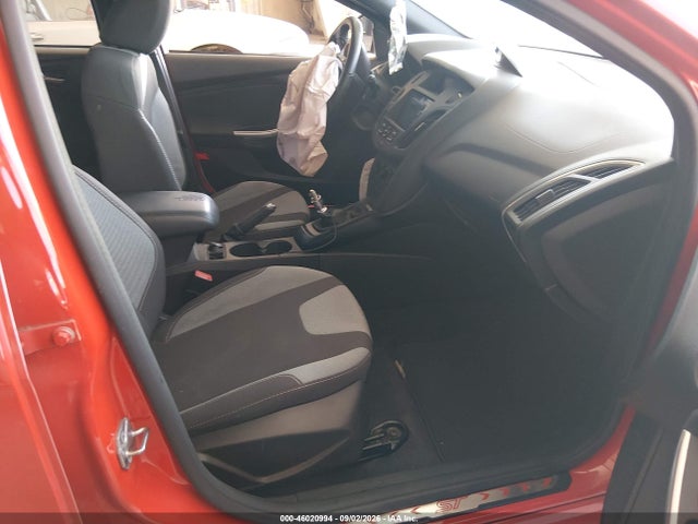 46020994 :رقم المزاد ، 1FADP3L96EL436596 vin ، 2014 Ford Focus St مزاد بيع