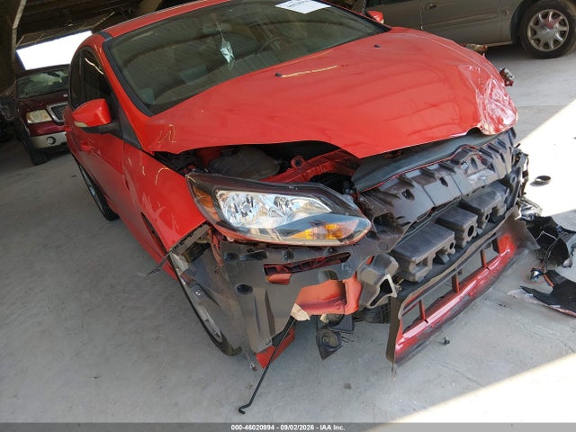 46020994 :رقم المزاد ، 1FADP3L96EL436596 vin ، 2014 Ford Focus St مزاد بيع