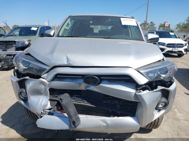 Toyota 4RUNNER SR5 2023 JTEEU5JR3P5303268 Image 12