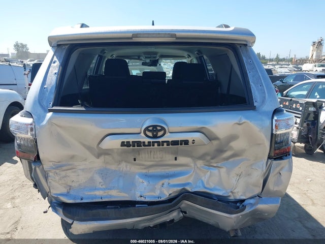 Toyota 4RUNNER SR5 2023 JTEEU5JR3P5303268 Image 16
