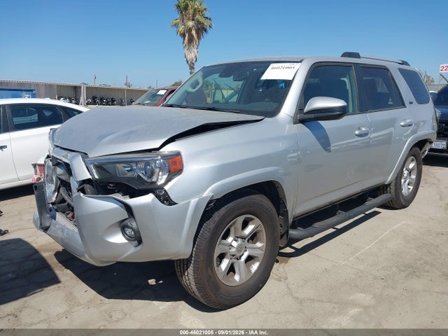 Toyota 4RUNNER SR5 2023 JTEEU5JR3P5303268 Image 2