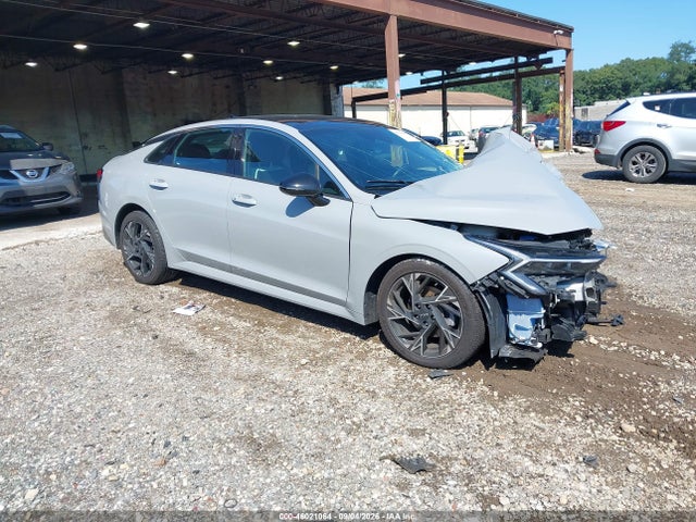 2025 Kia K5 Gt-line მანქანა იყიდება აუქციონზე, vin: KNAG64J74S5335670, აუქციონის ნომერი: 46021064
