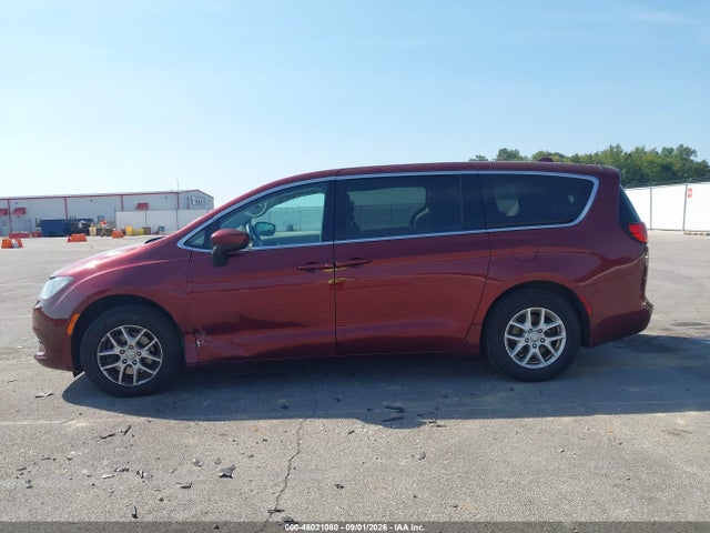 Продаж на аукціоні авто 2017 Chrysler Pacifica Touring, vin: 2C4RC1DGXHR611327, номер лоту: 46021080