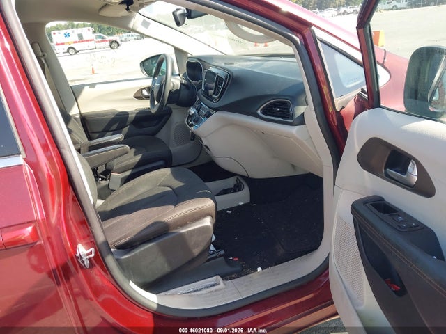 Продаж на аукціоні авто 2017 Chrysler Pacifica Touring, vin: 2C4RC1DGXHR611327, номер лоту: 46021080