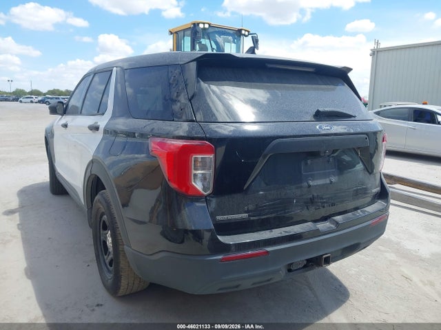 46021133 :رقم المزاد ، 1FM5K8AW5NNA13656 vin ، 2022 Ford Police Interceptor Utility مزاد بيع