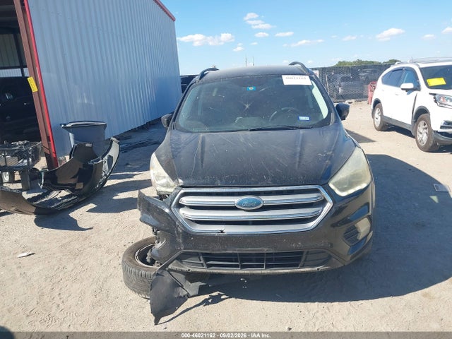 46021162 :رقم المزاد ، 1FMCU0GD9HUE69050 vin ، 2017 Ford Escape Se مزاد بيع
