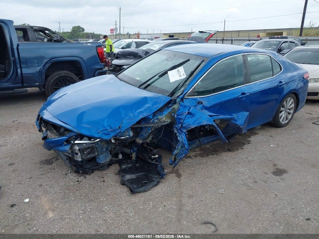 2020 Toyota Camry Le მანქანა იყიდება აუქციონზე, vin: 4T1C11AK2LU339609, აუქციონის ნომერი: 46021181