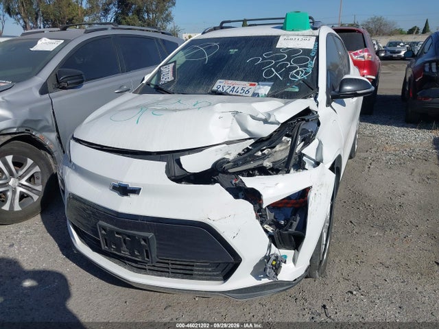 1G1FY6S04P4102190 Chevrolet Bolt Euv Fwd Lt