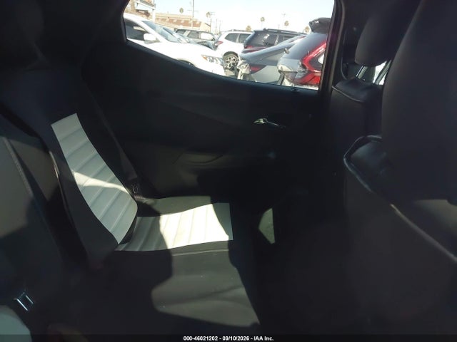1G1FY6S04P4102190 Chevrolet Bolt Euv Fwd Lt