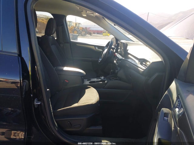 46021238 :رقم المزاد ، 1FMCU0GN4RUA58214 vin ، 2024 Ford Escape Active مزاد بيع