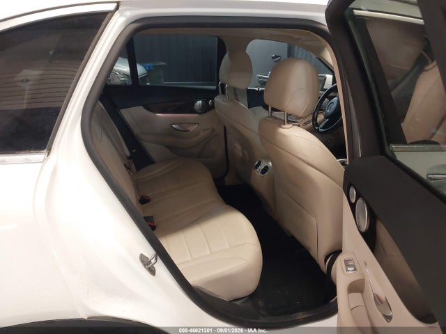 46021301 :رقم المزاد ، WDC0G4KB0HF190449 vin ، 2017 Mercedes-benz Glc 300 4matic مزاد بيع