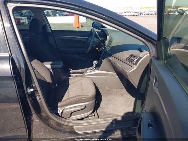 2018 Hyundai Elantra Se მანქანა იყიდება აუქციონზე, vin: 5NPD74LF7JH227047, აუქციონის ნომერი: 46021305